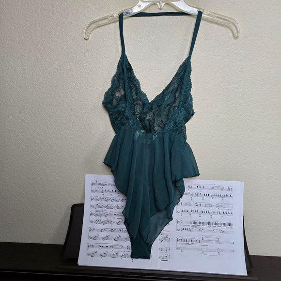 Y2K NWT Vintage Victoria's Secret Green Lace Bodysuit Teddy Lingerie M - Picture 3 of 8